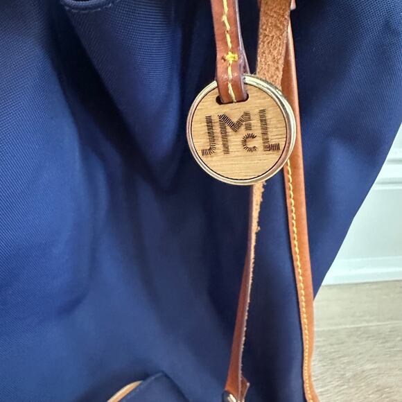 J. Mclaughlin Navy Blue Tote Back with Coin Pouch Leather Handle Snap Close - Picture 8 of 10